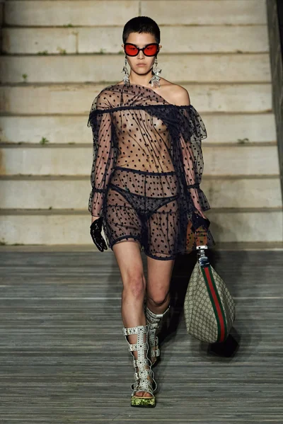 Look 68